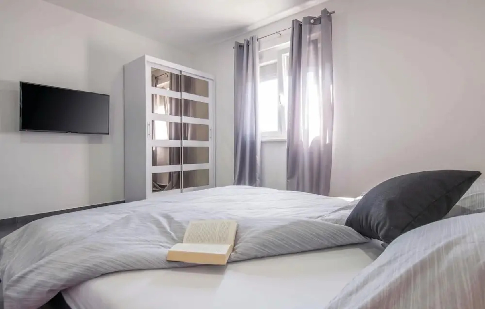 Beautiful Home in Filipana With Wifi, 2 Bedrooms and Sauna