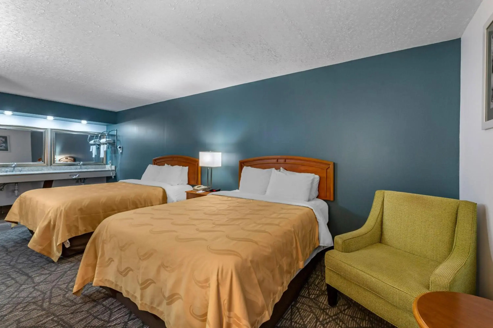 Quality Inn Austintown - Youngstown West