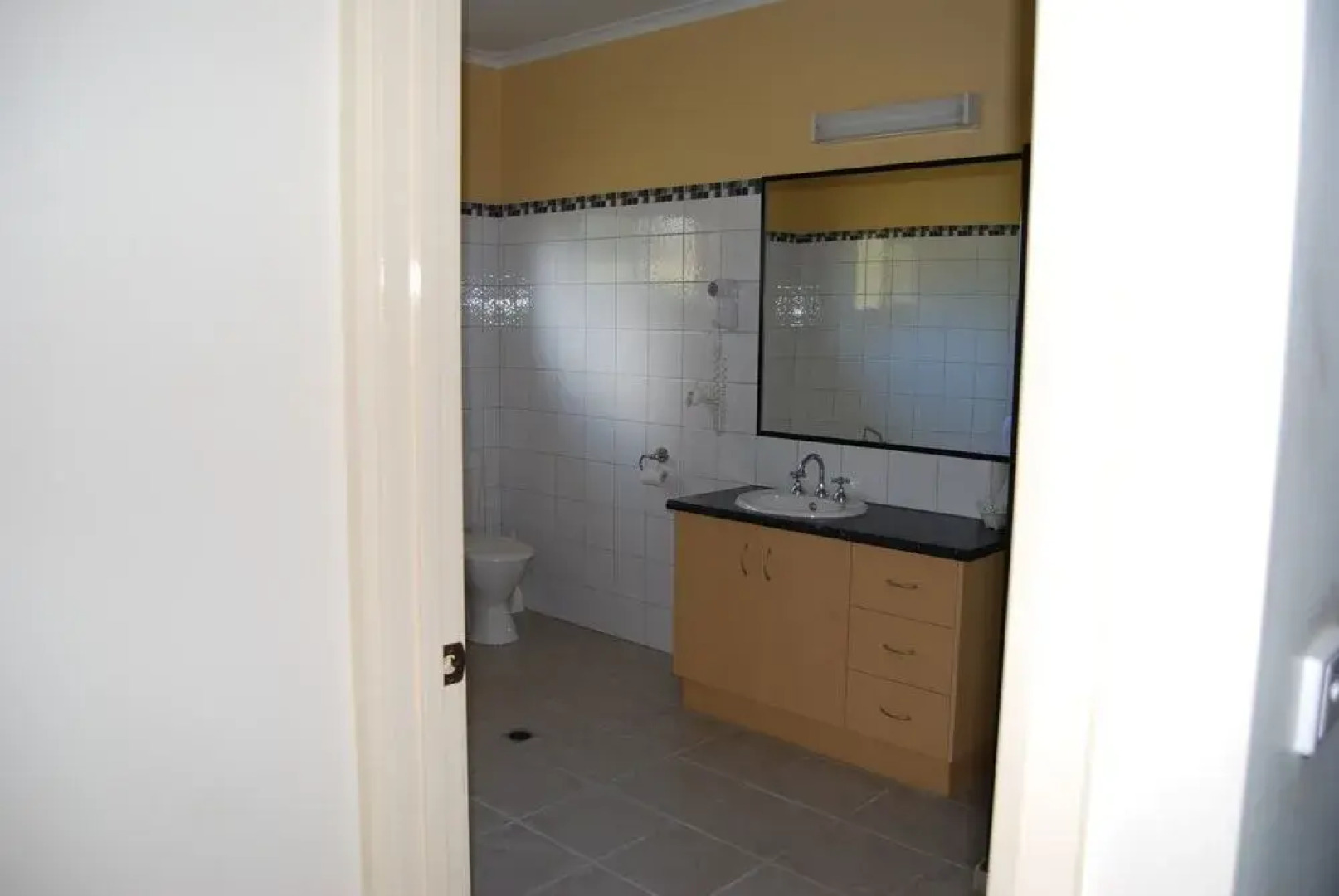 Sportsmans Motor Inn