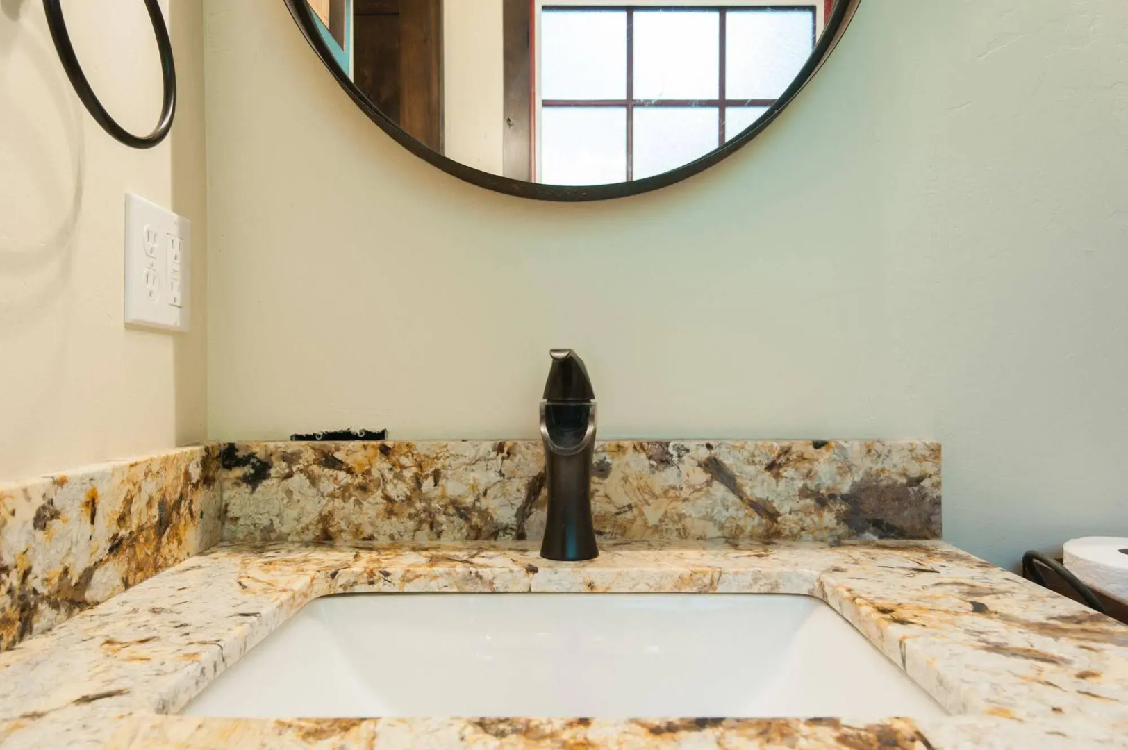 Hideaway Above The Stream