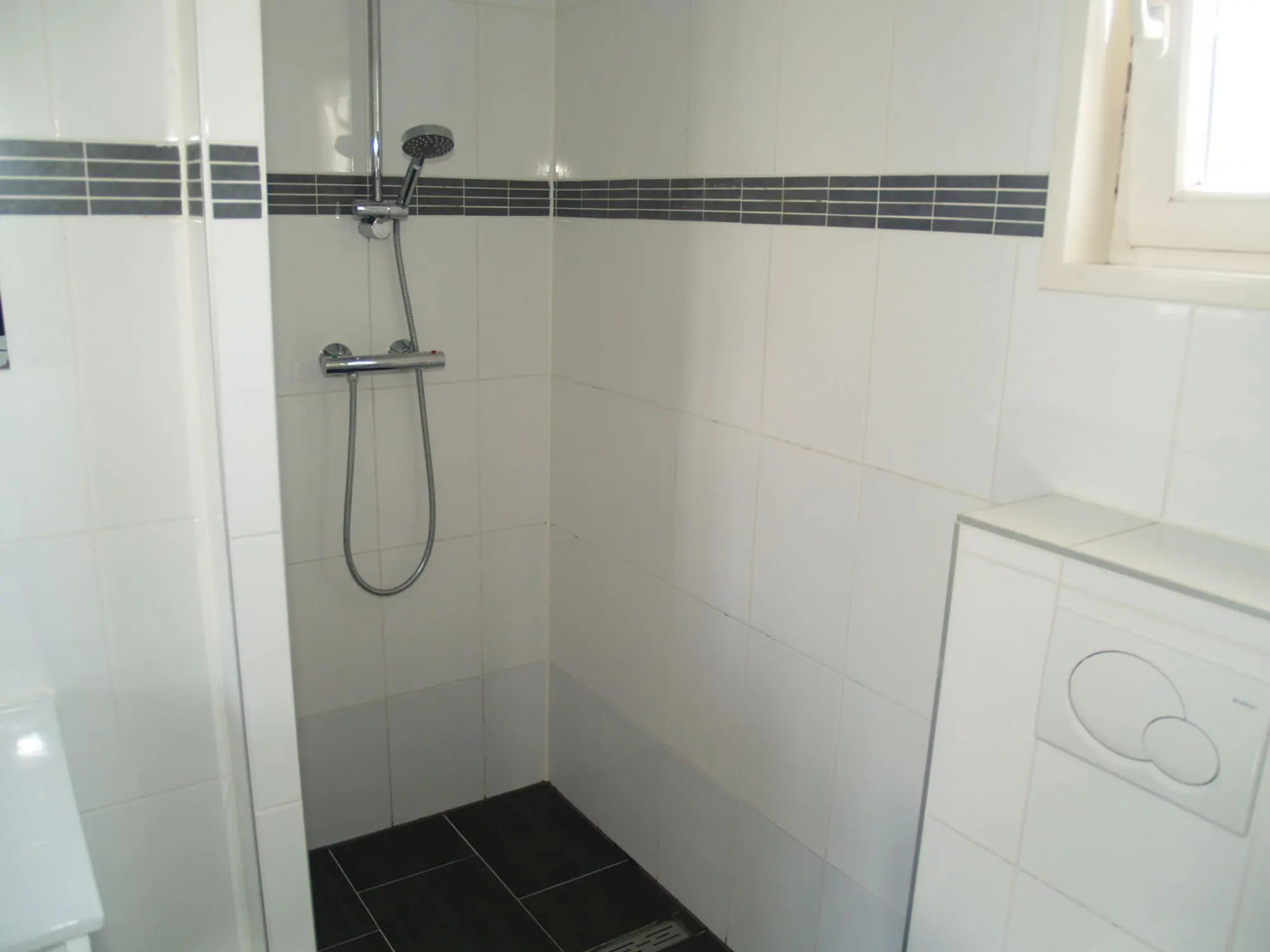 Chalet w/ Garden in Zaan Style