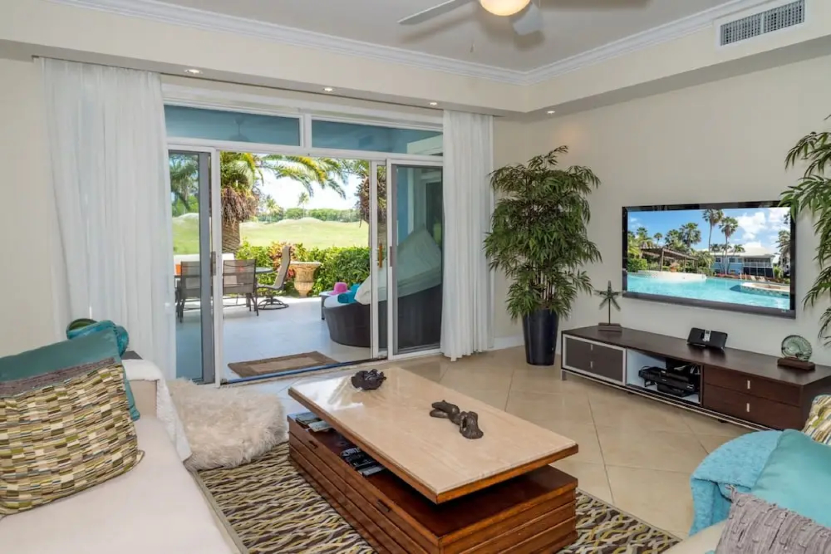 Britannia Villas by Cayman Villas