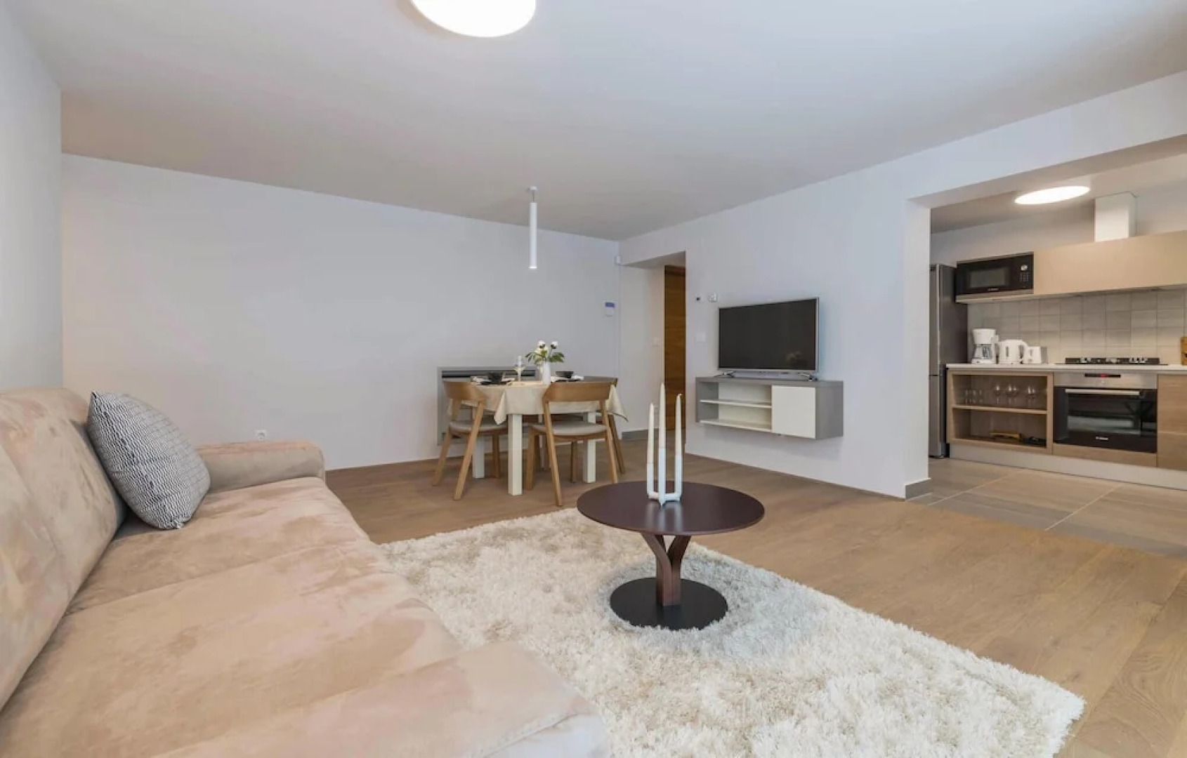 Beautiful Home in Plomin With Jacuzzi, Wifi and 1 Bedrooms