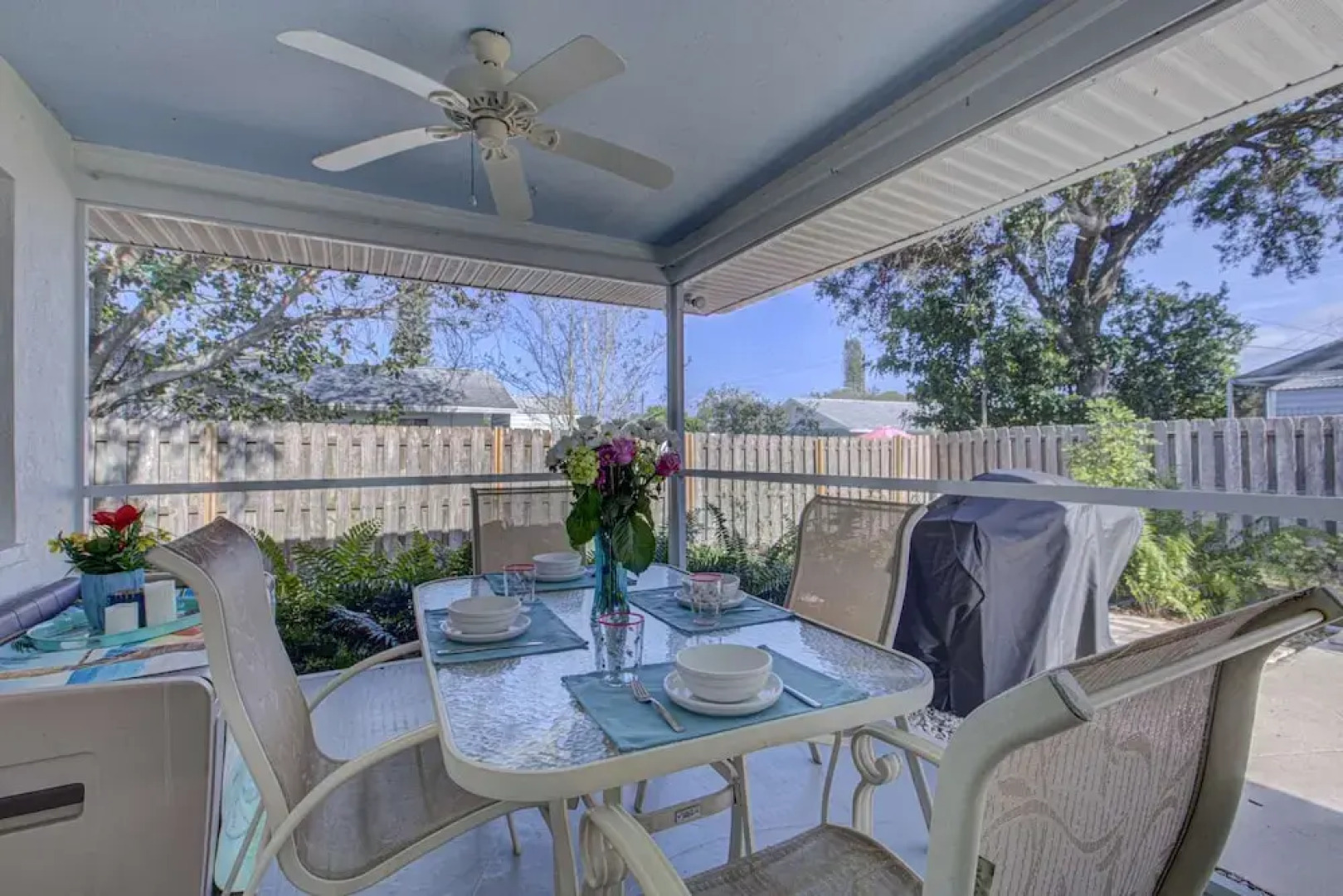 Peaceful Egret Pool Home in Venice