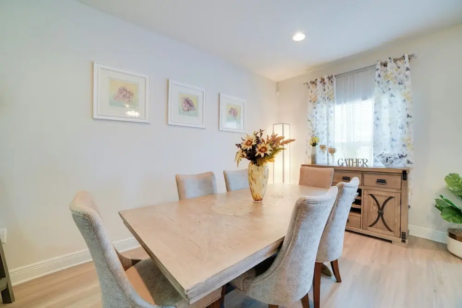 Beautiful PCB Getaway < 3 Mi to the Beach!