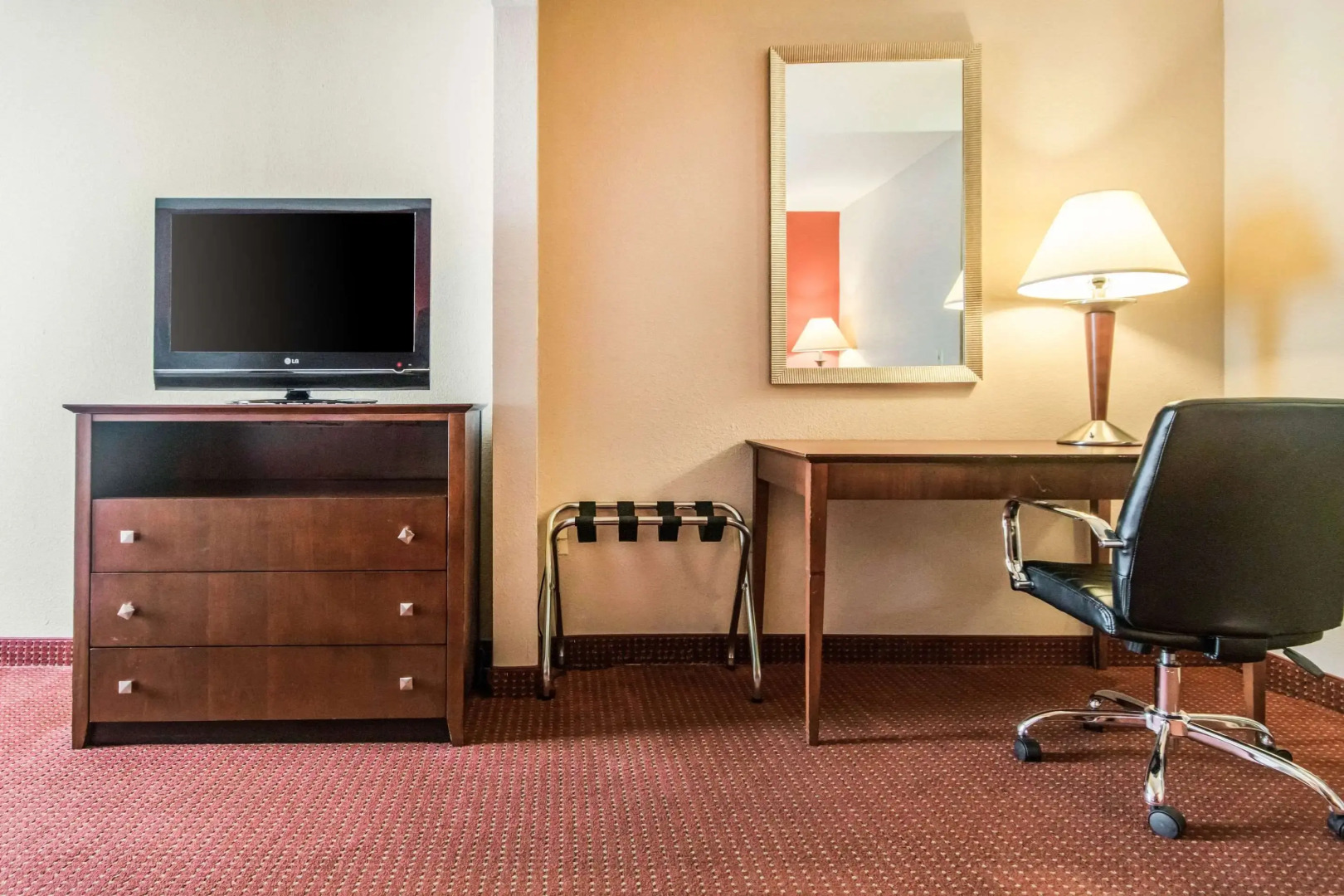 Quality Inn & Suites Lawrenceburg