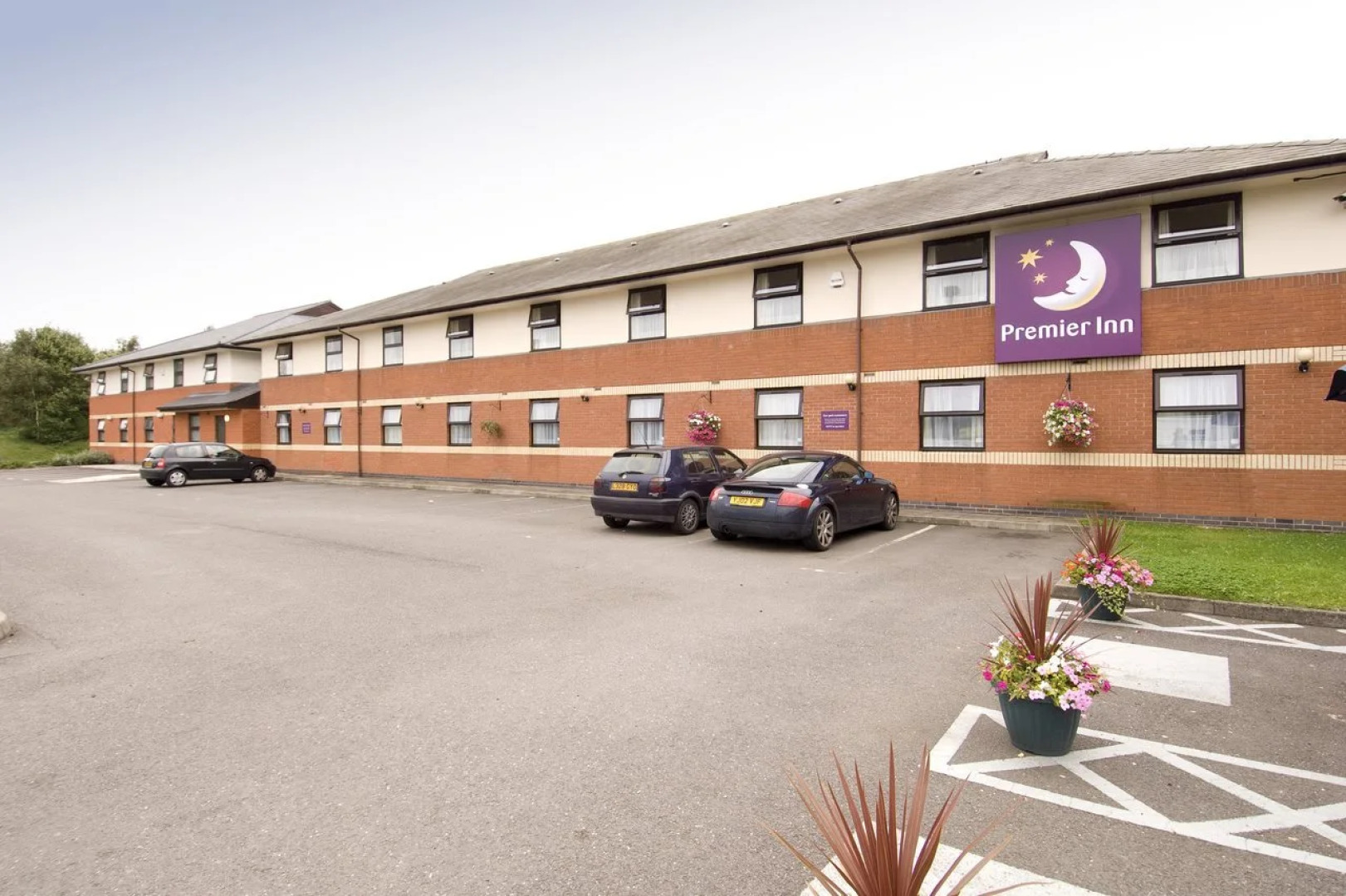 Premier Inn Coventry East - M6 J2