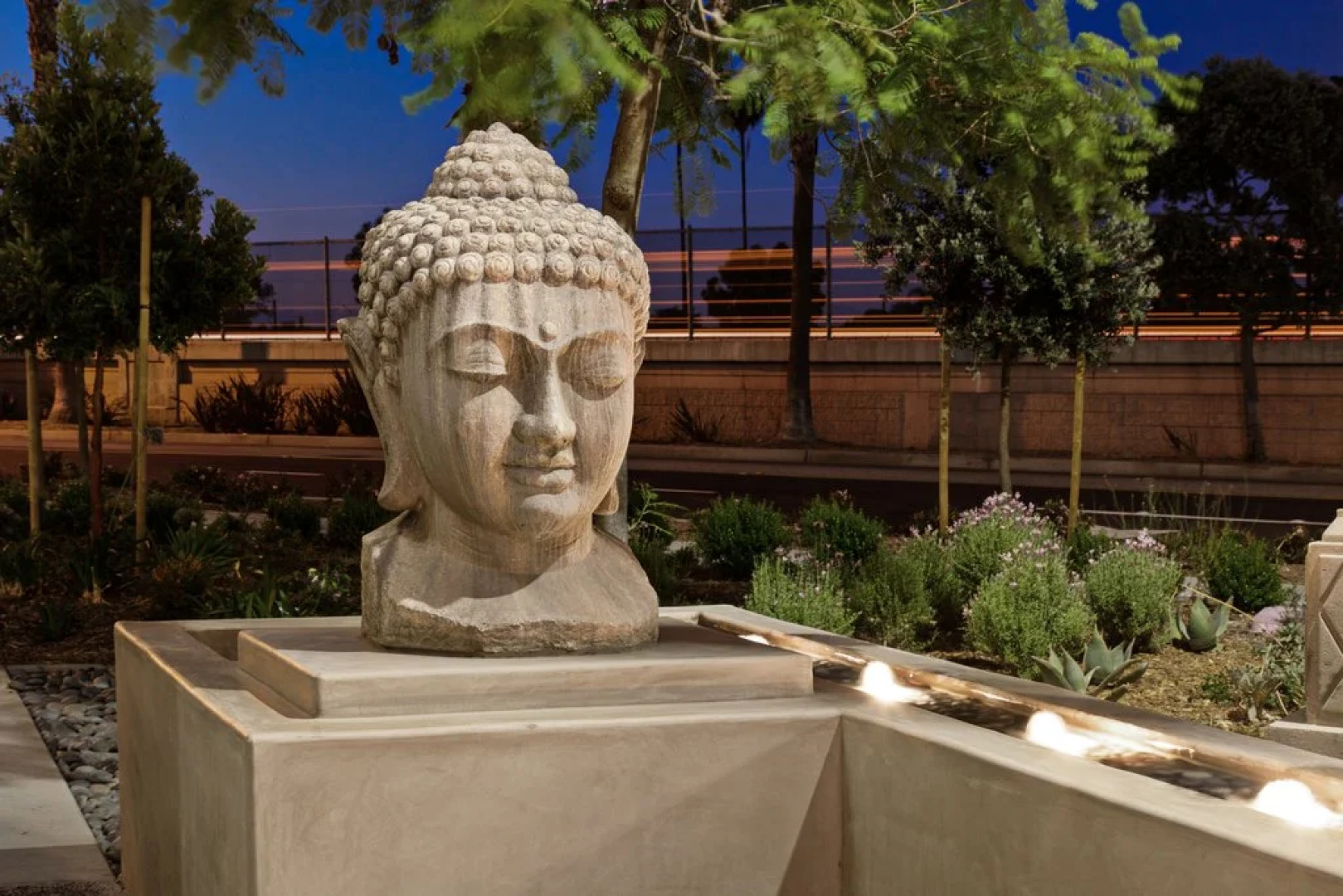 Holiday Inn Express & Suites Anaheim Resort Area by IHG