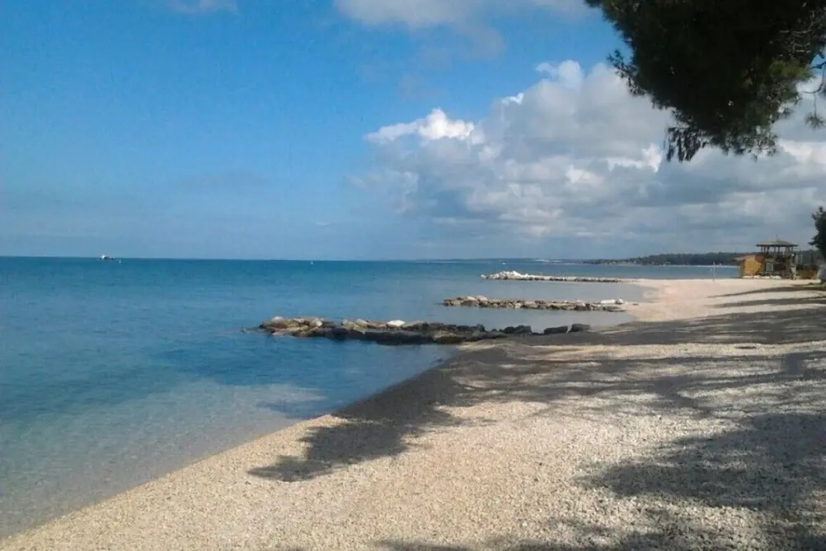 Two-bedroom apartment with sea view