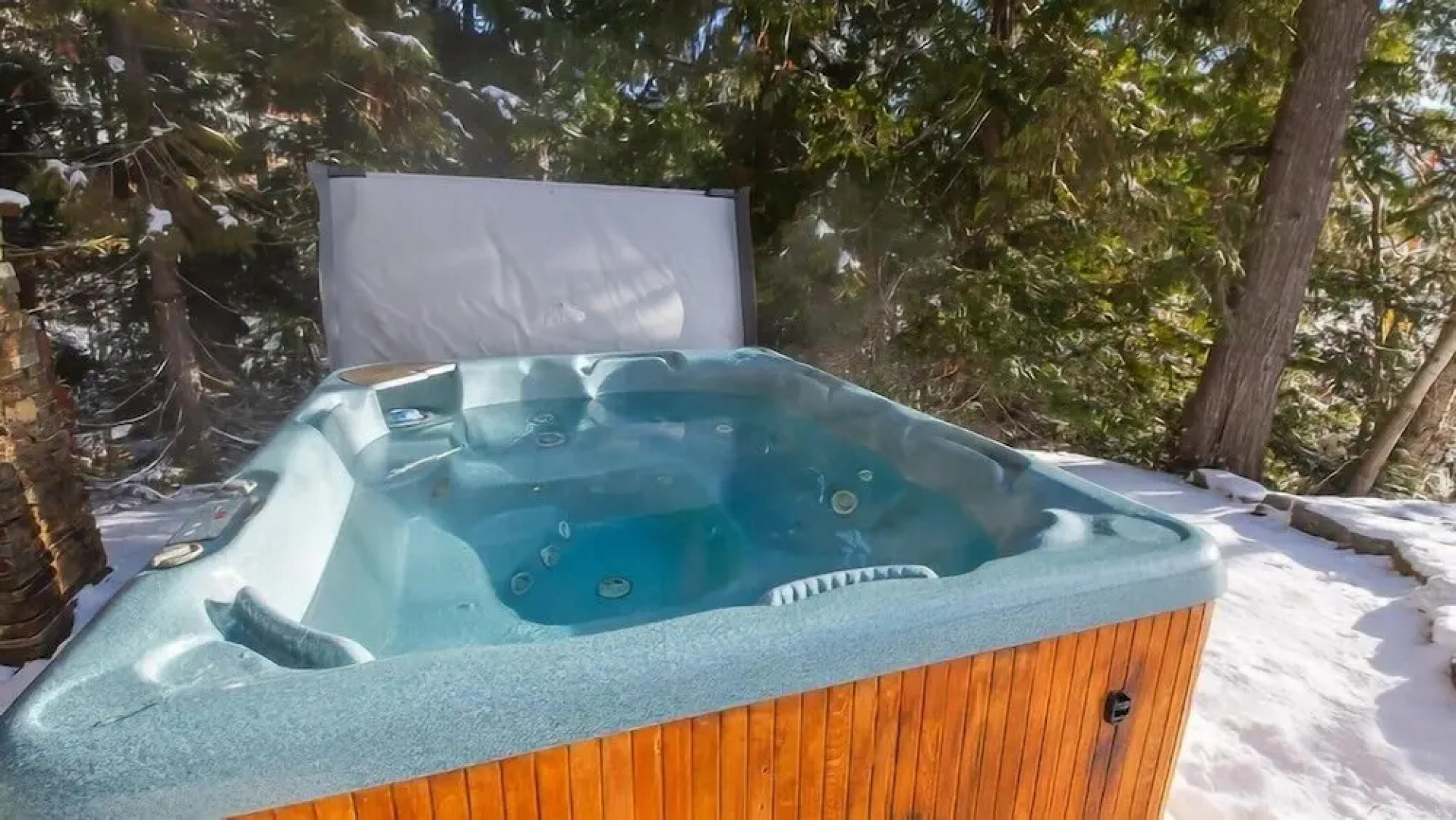 Snow Creek Cabins by Fernie Lodging Co.