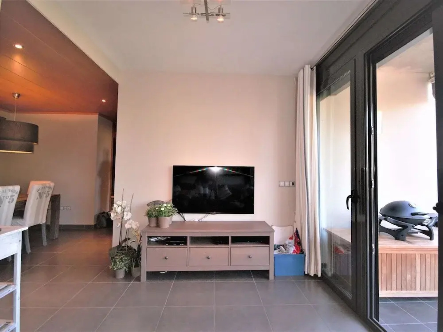 Wonderful Apartment in St Pere Pescador With Communal Pool