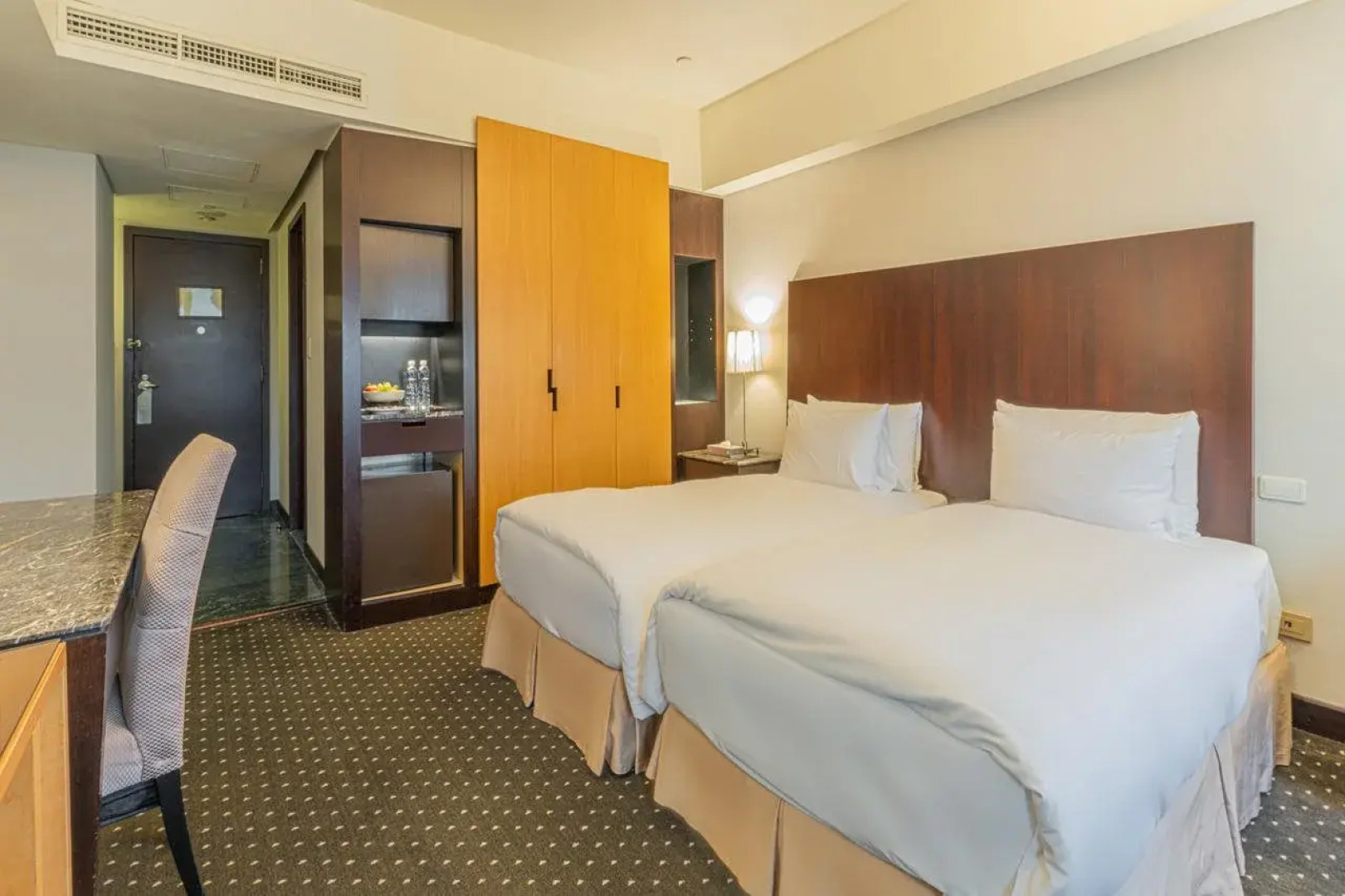 Huang Shin Business Shang An Building