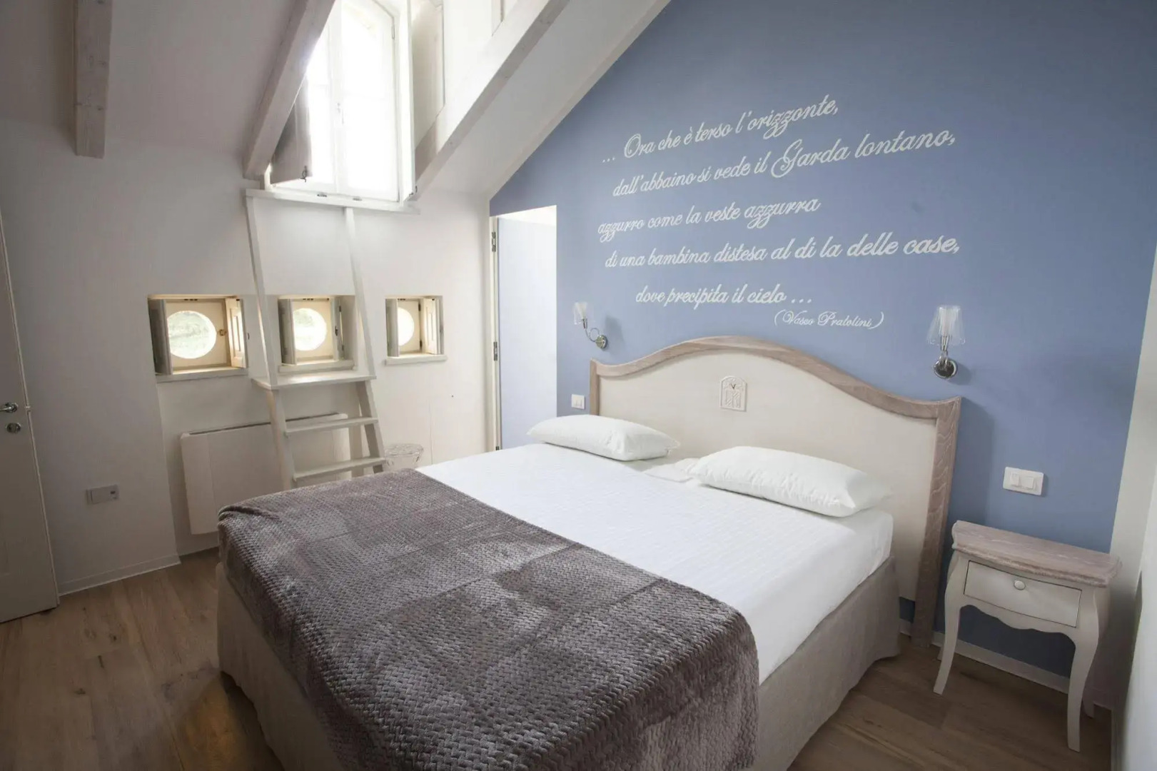 Villa Italia Luxury Suites and Apartments