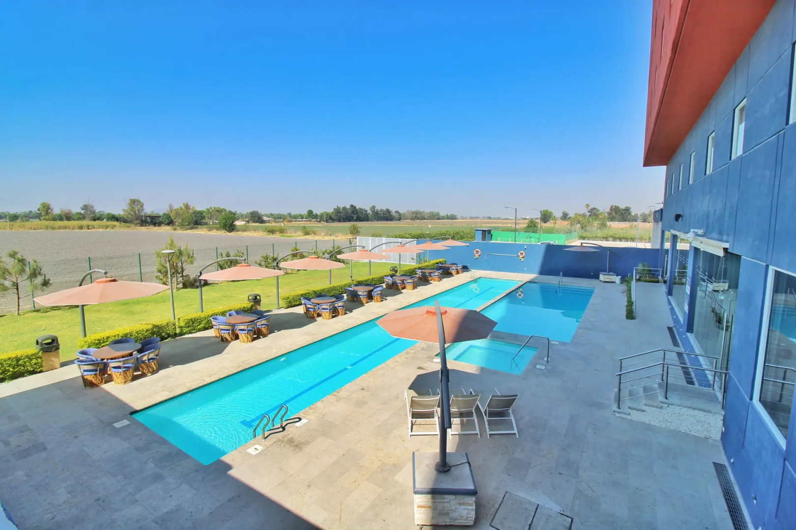 Hampton Inn & Suites by Hilton Salamanca Bajio