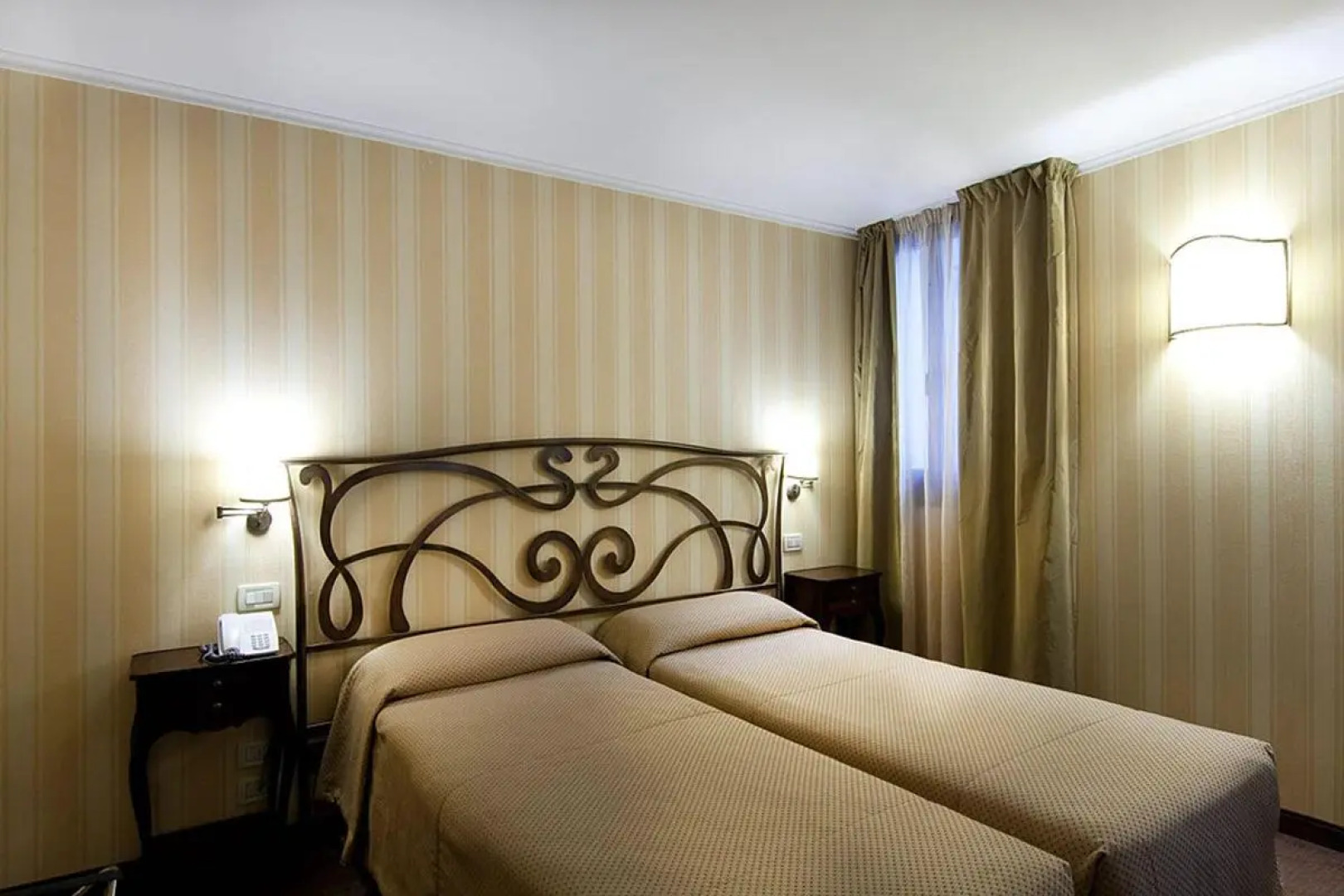 Отель BW Premier Collection CHC Continental Venice