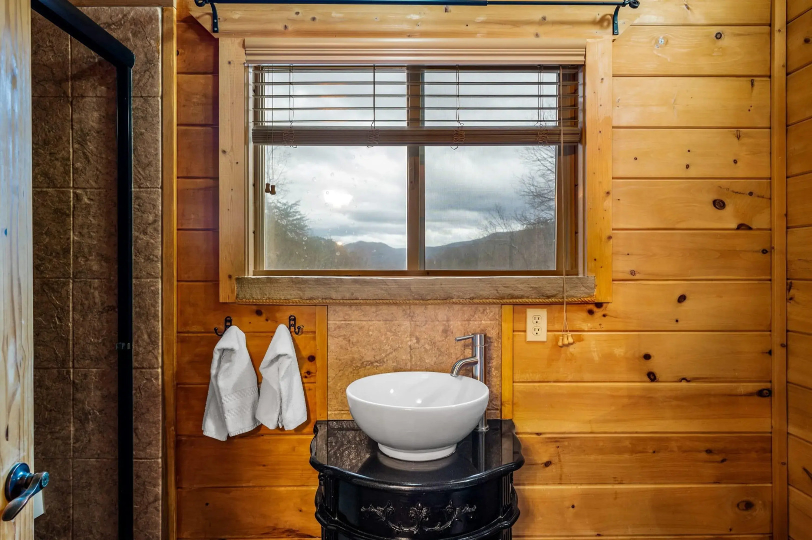 TN-SEV-HATC2704 in Sevierville, Sevierville