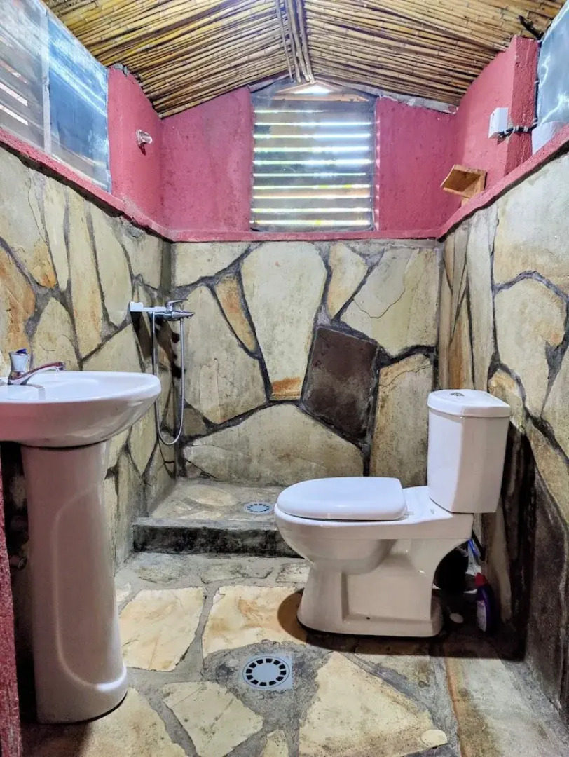 Red Rocks Rwanda Guesthouse & Campsite