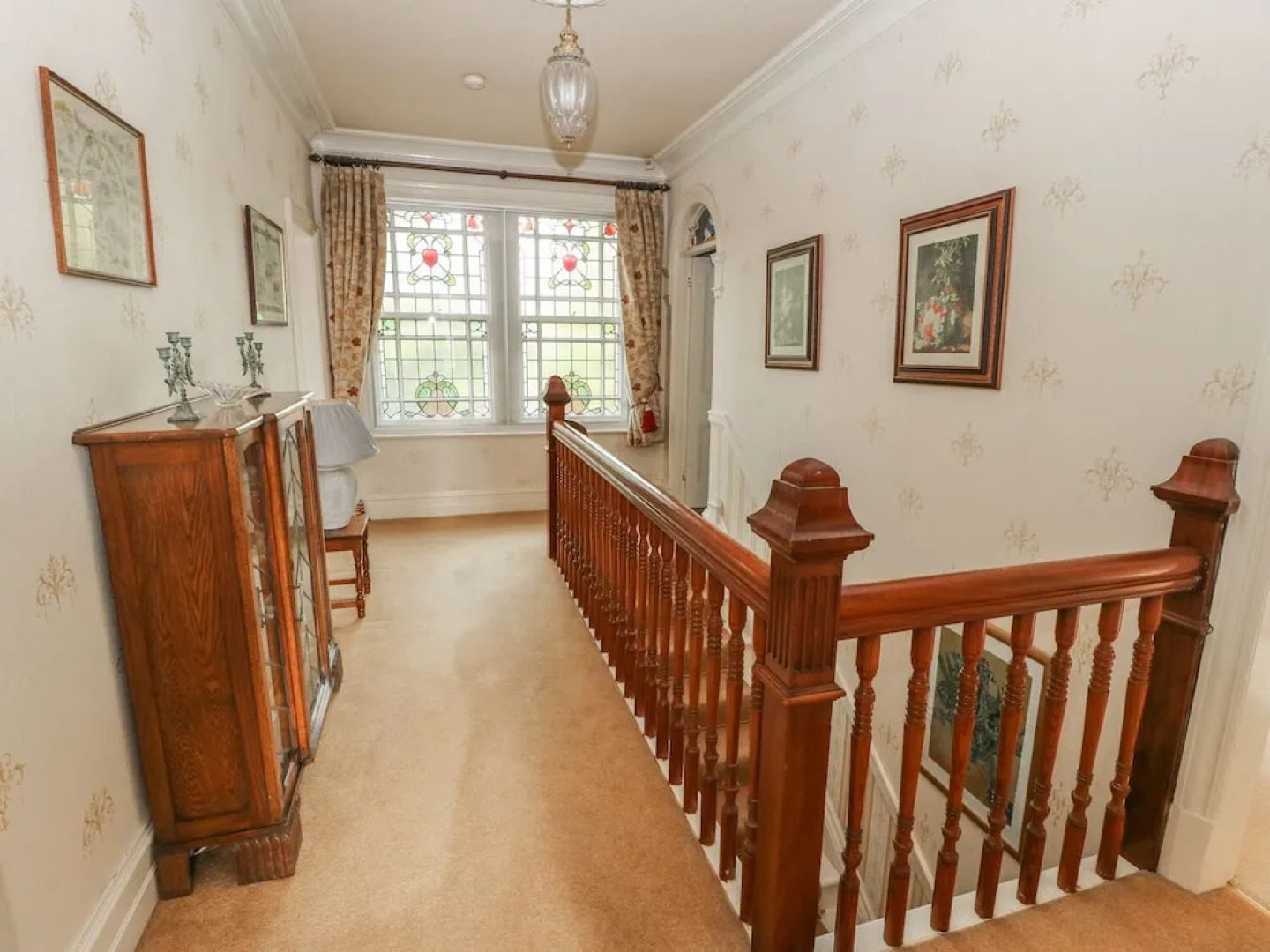 Lyndhurst, Brighouse