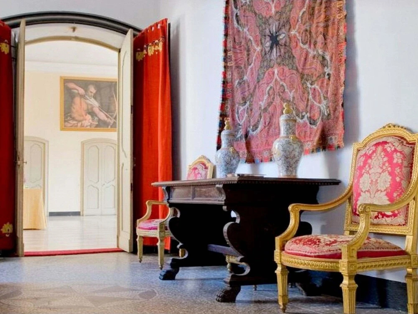 Belvilla by OYO Apartment in Castle With Garden