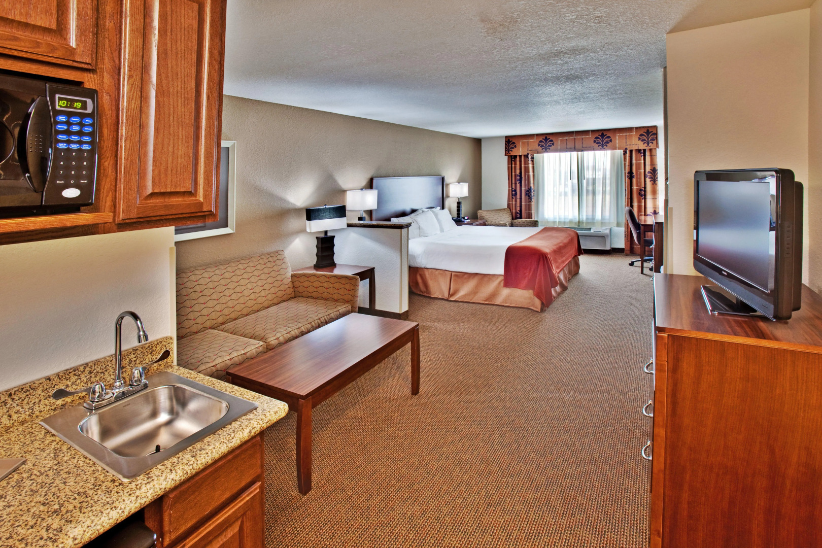 Holiday Inn Express Hotel & Suites Dubuque by IHG
