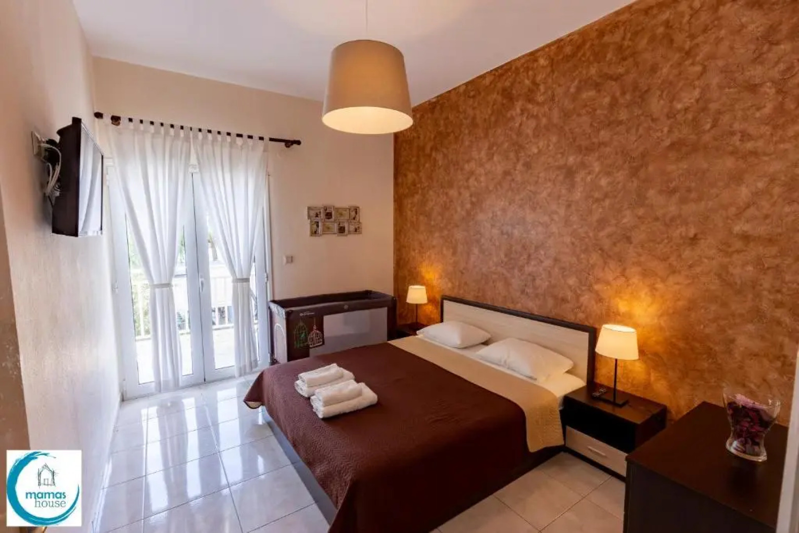 Mama's House luxury apartments