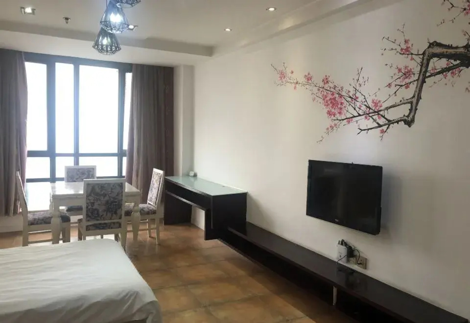 Jialun Gainian Hotel