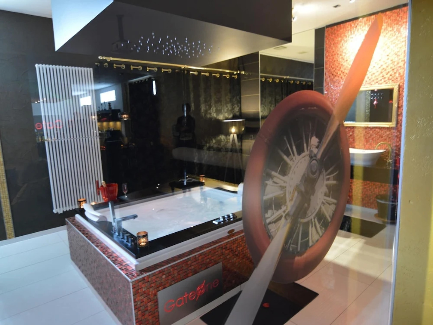 Deluxe Holiday Home in Welkenraedt with Hot Tub & Steam Shower