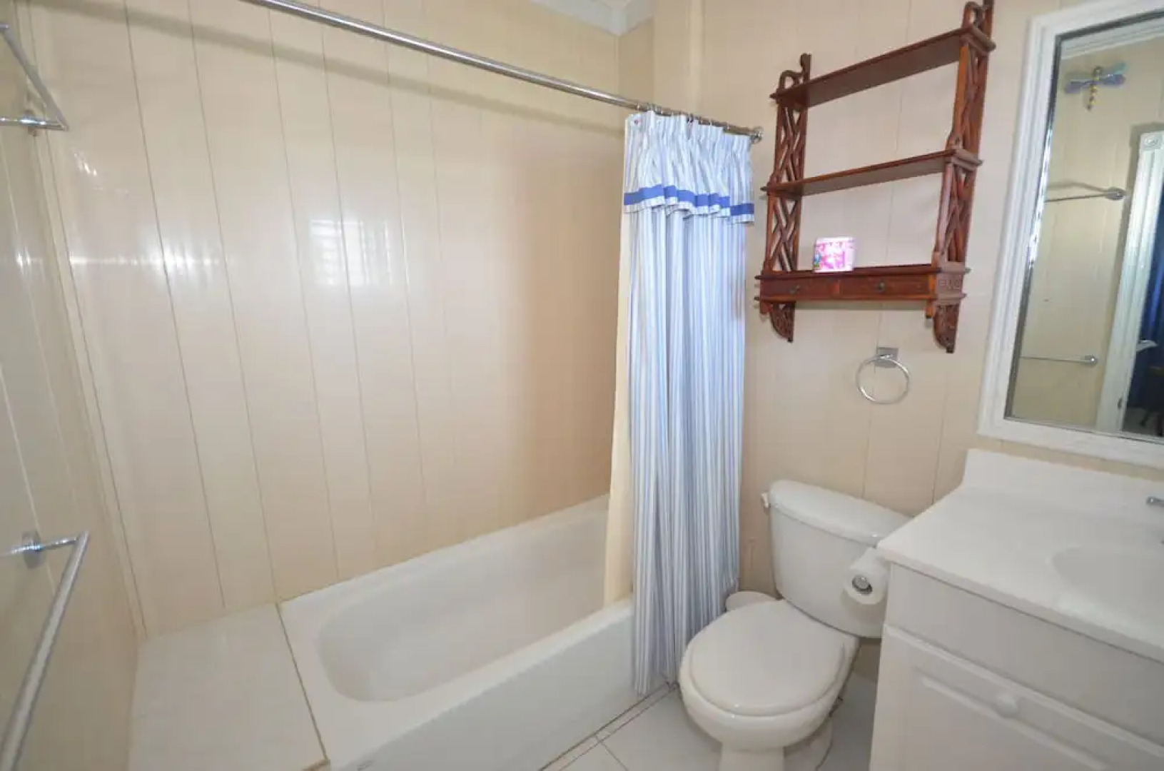 Idleawile Villa, 5BR by Jamaican Treasures