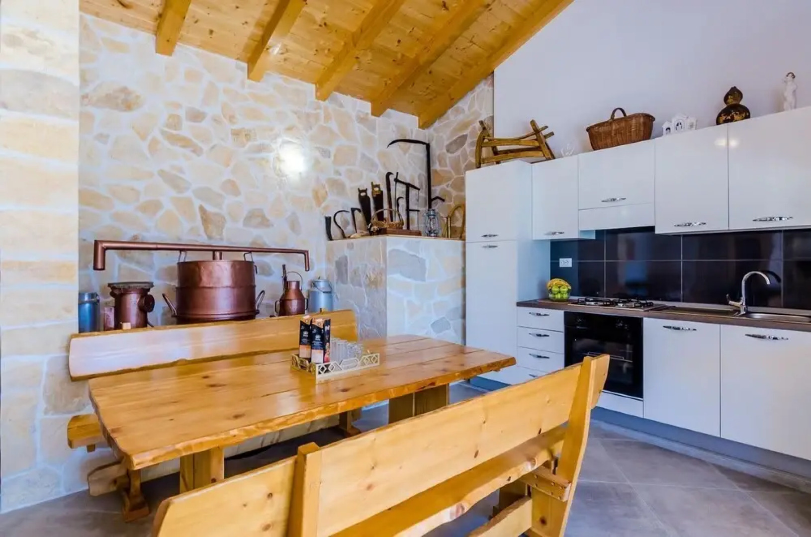 Villa Mateo - Three Bedroom Apartment With Terrace and Private Pool ID Direct Booker 769