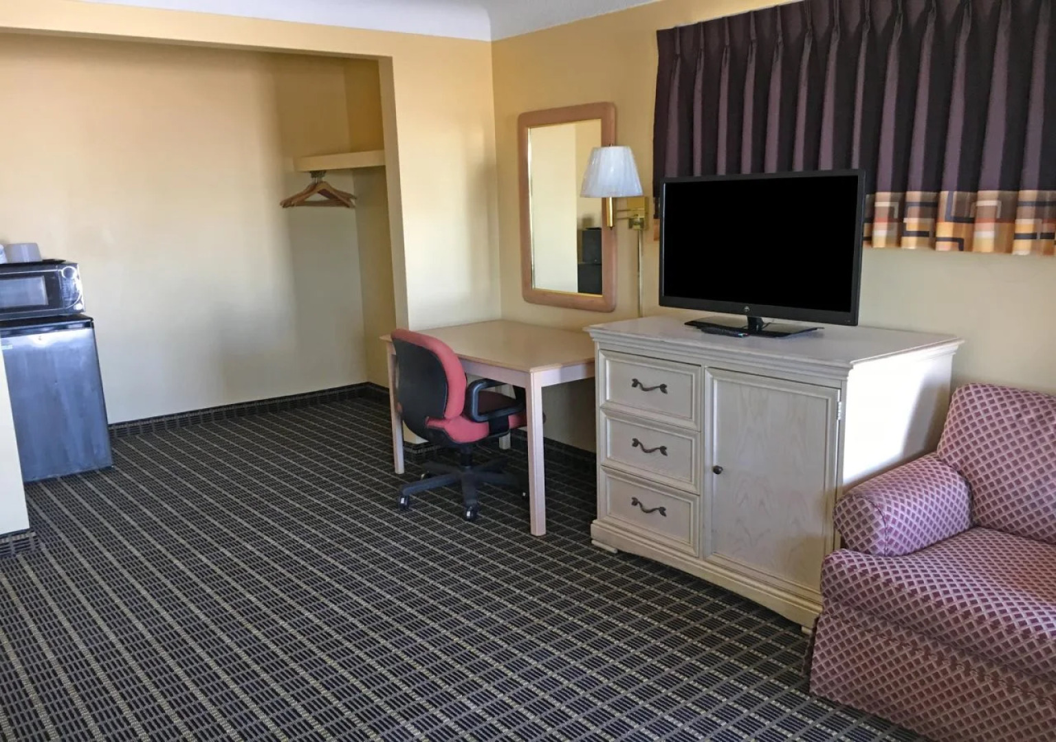 Americas Best Value Inn & Suites - East Toledo/Millbury