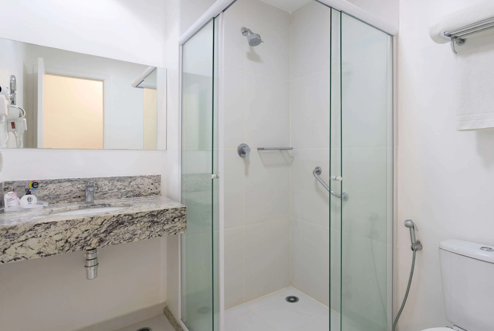 Ramada Encore by Wyndham Osasco