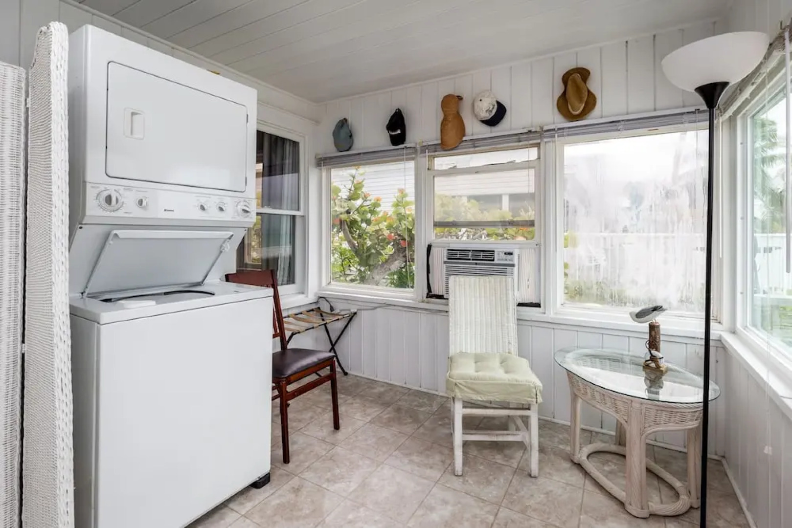 Sandy Toes Cottage by Vacation Rental Pros