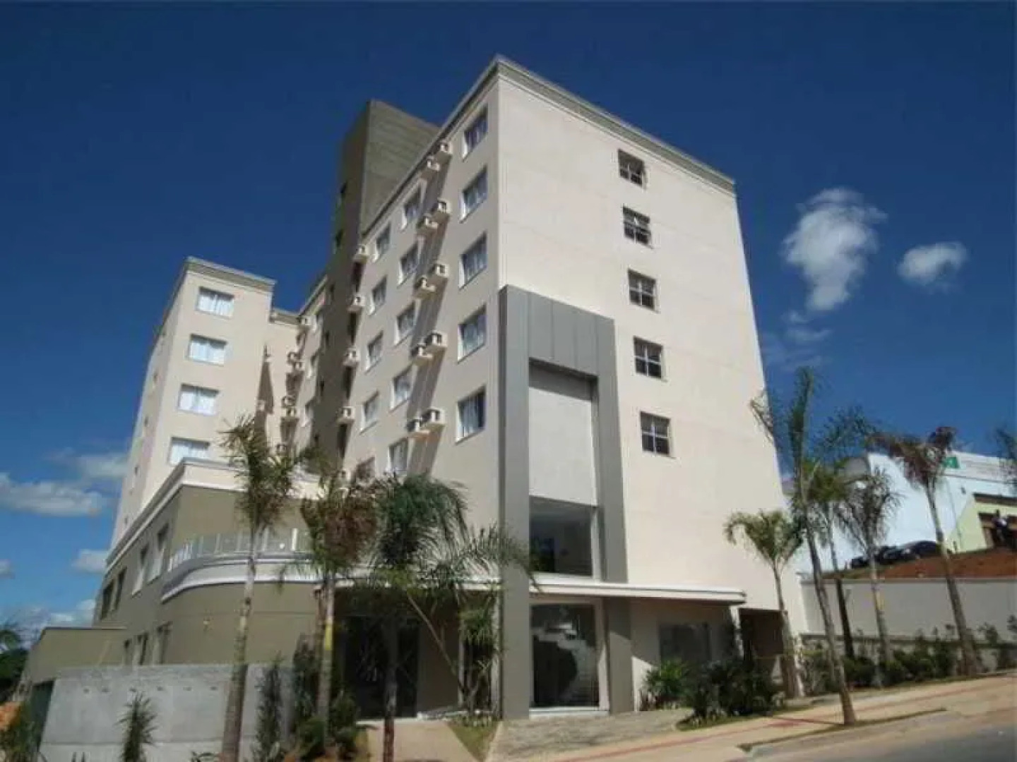 Campus Flat by Vision Vespasiano