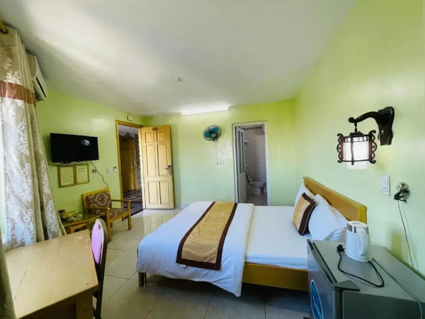 Khách San Ngoc Ly 3