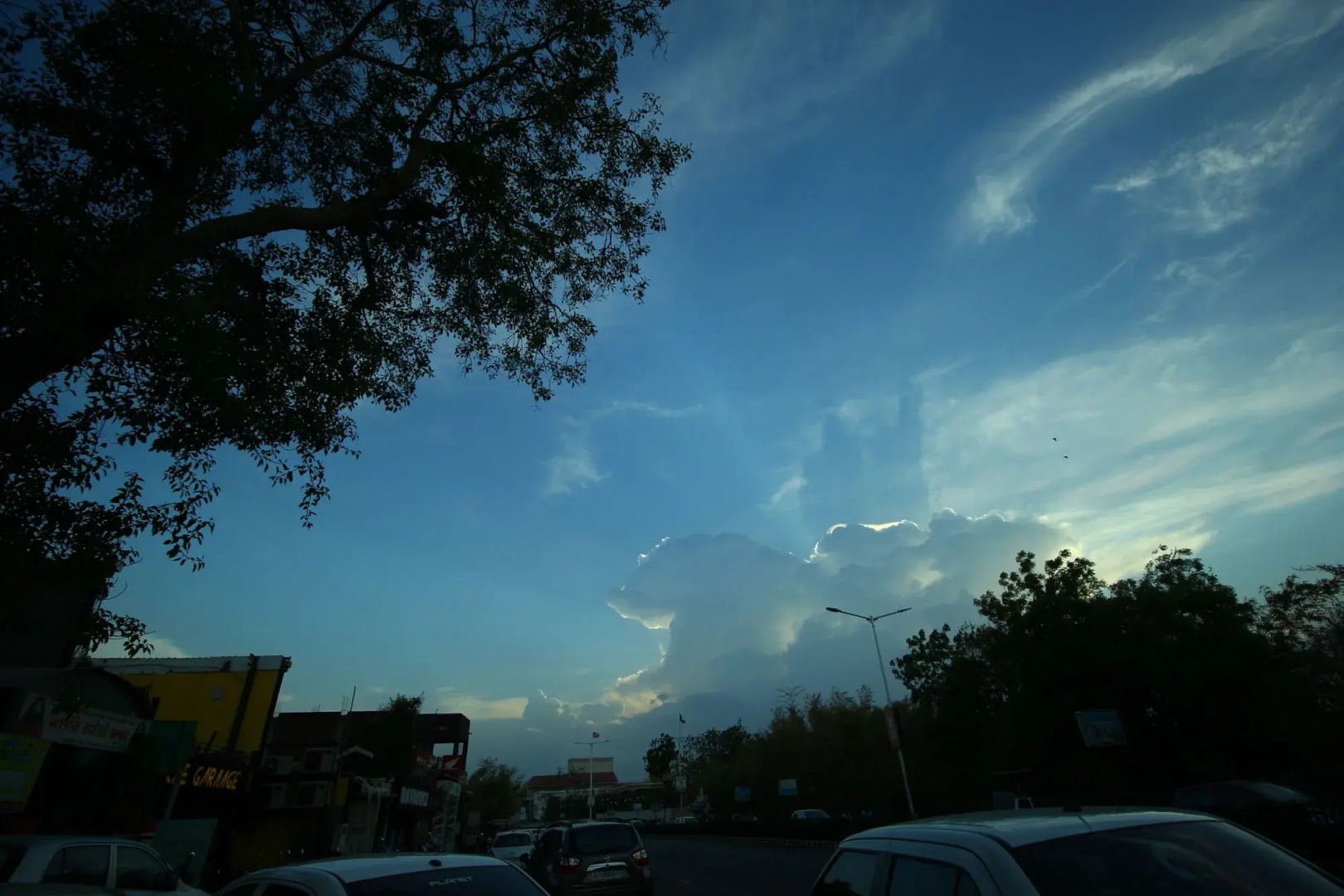 OYO 8993 Hotel Maher Inn