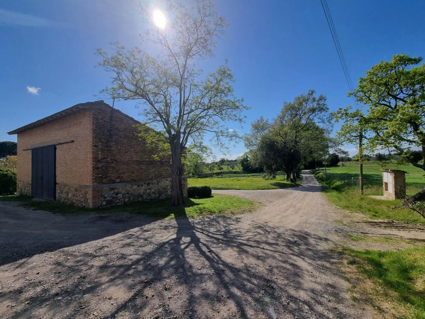 Tasteful Countryside Stay