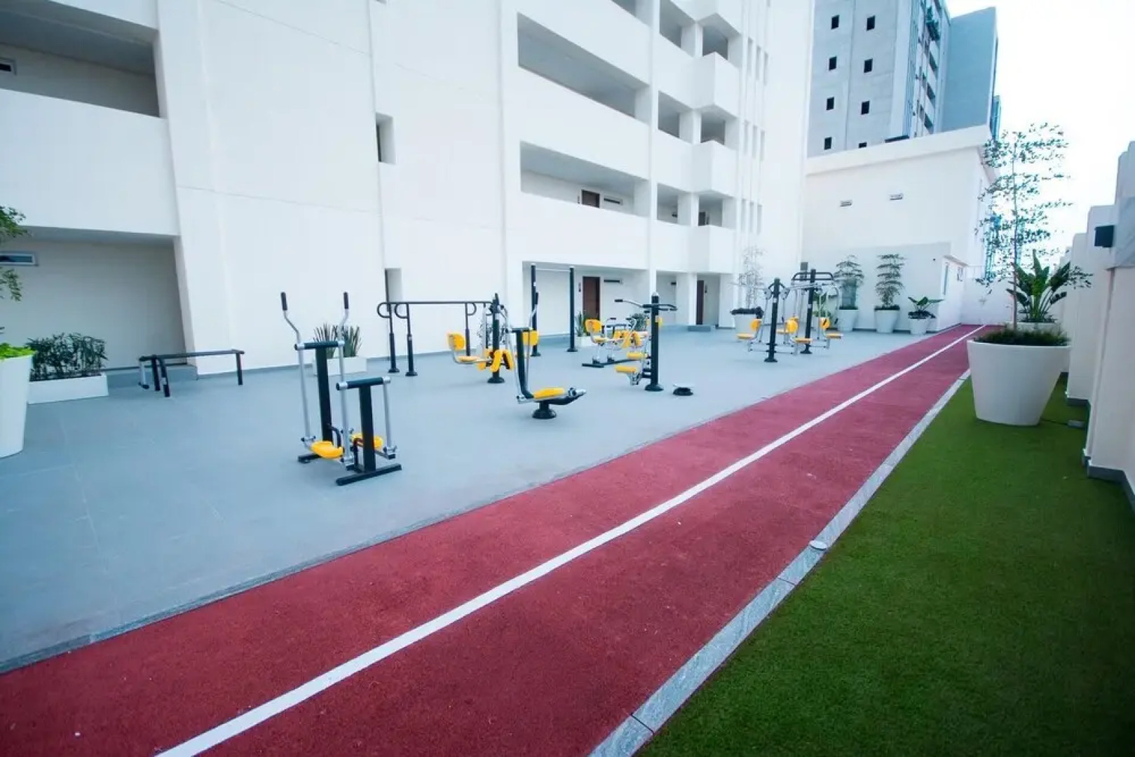 Real View Towers E506 by Casago