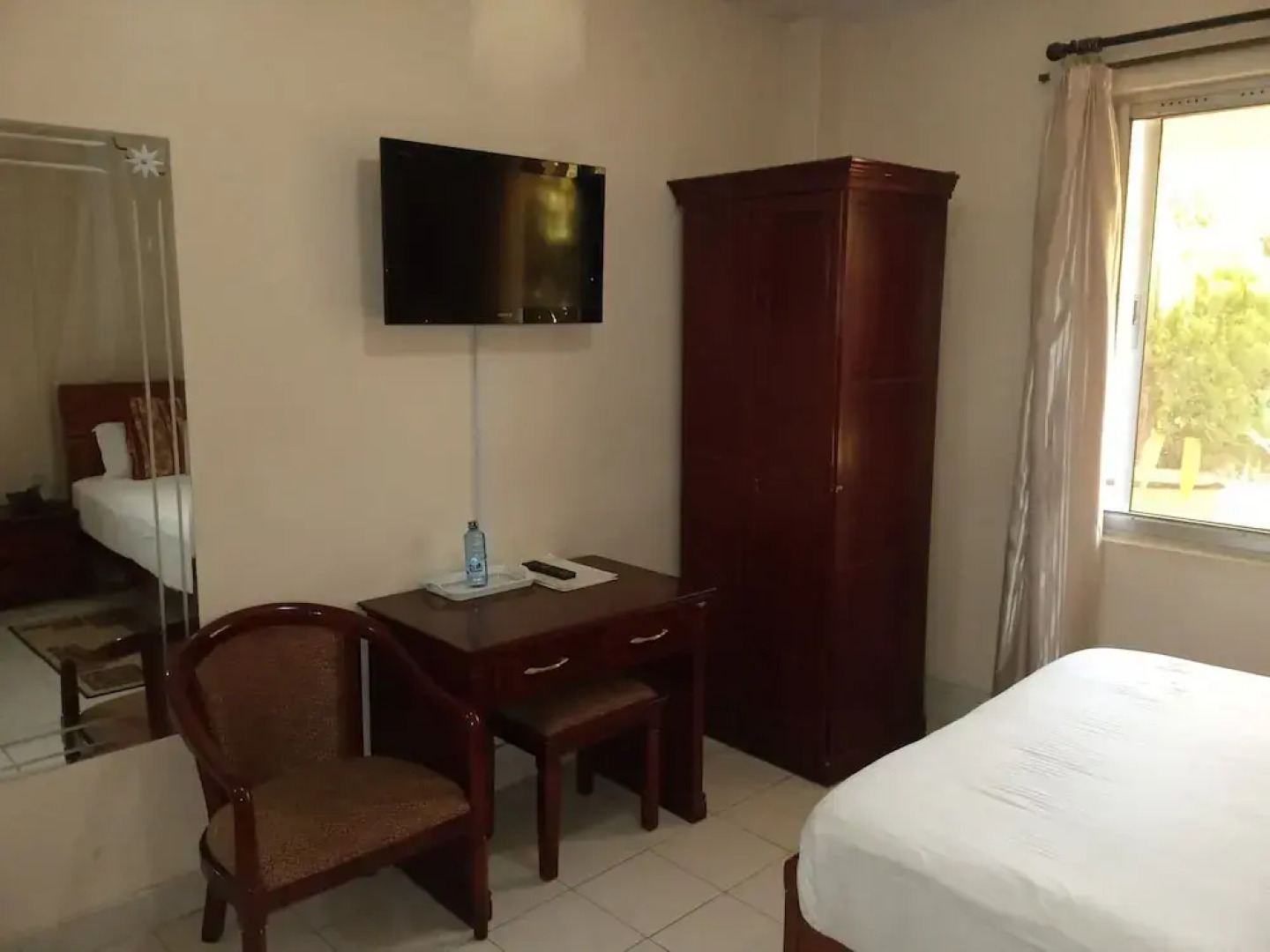 The Great Lakes Hotel LTD.