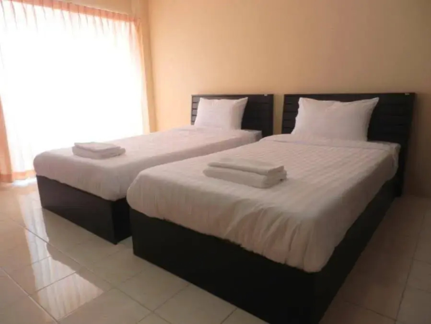 Burapha Bangsaen Garden Apartment