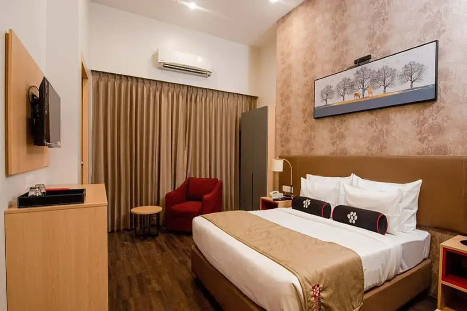 Mastiff Hotel Ankleshwar