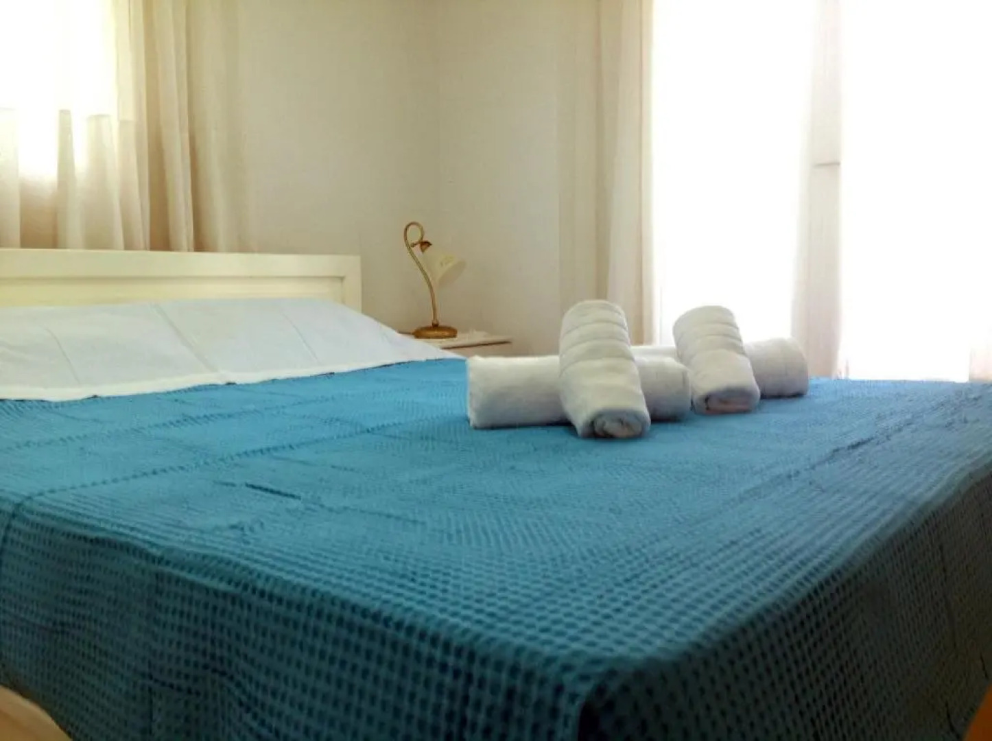 Villa Fofo - Beautiful Sea Front Villa with 650m2 garden