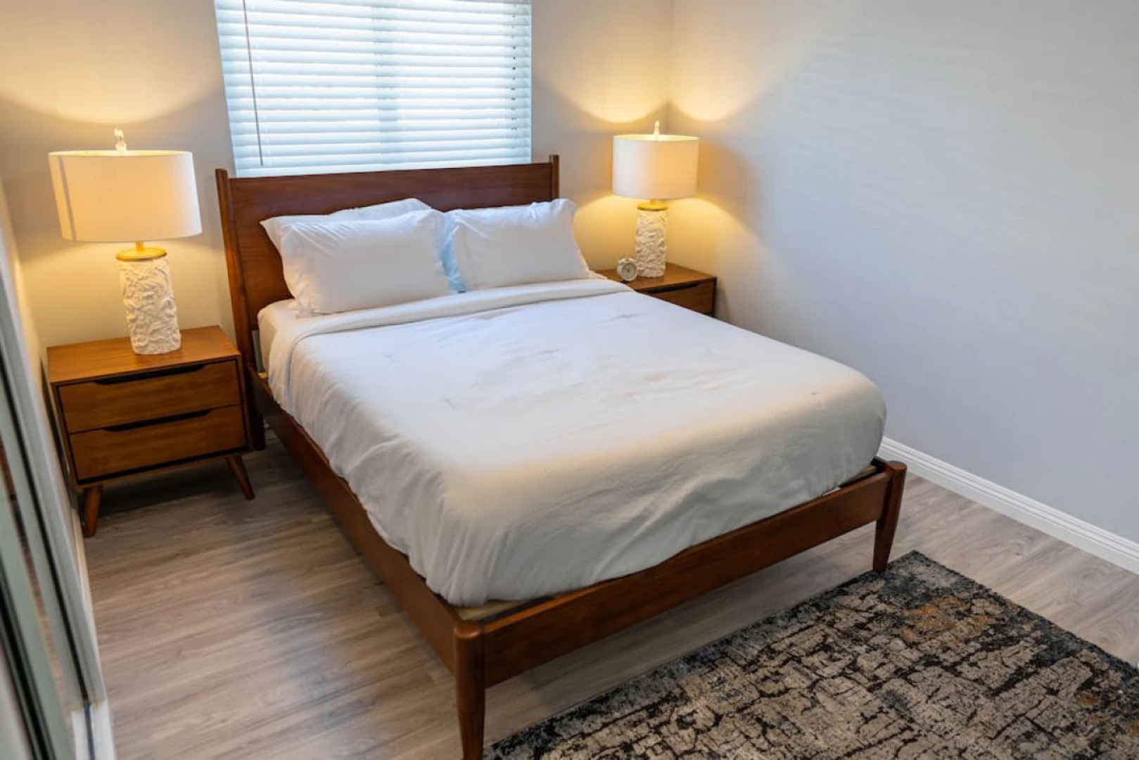 5-BEDROOM HOME RENOVATED IN 2023 NEAR DISNEYLAND (p61)