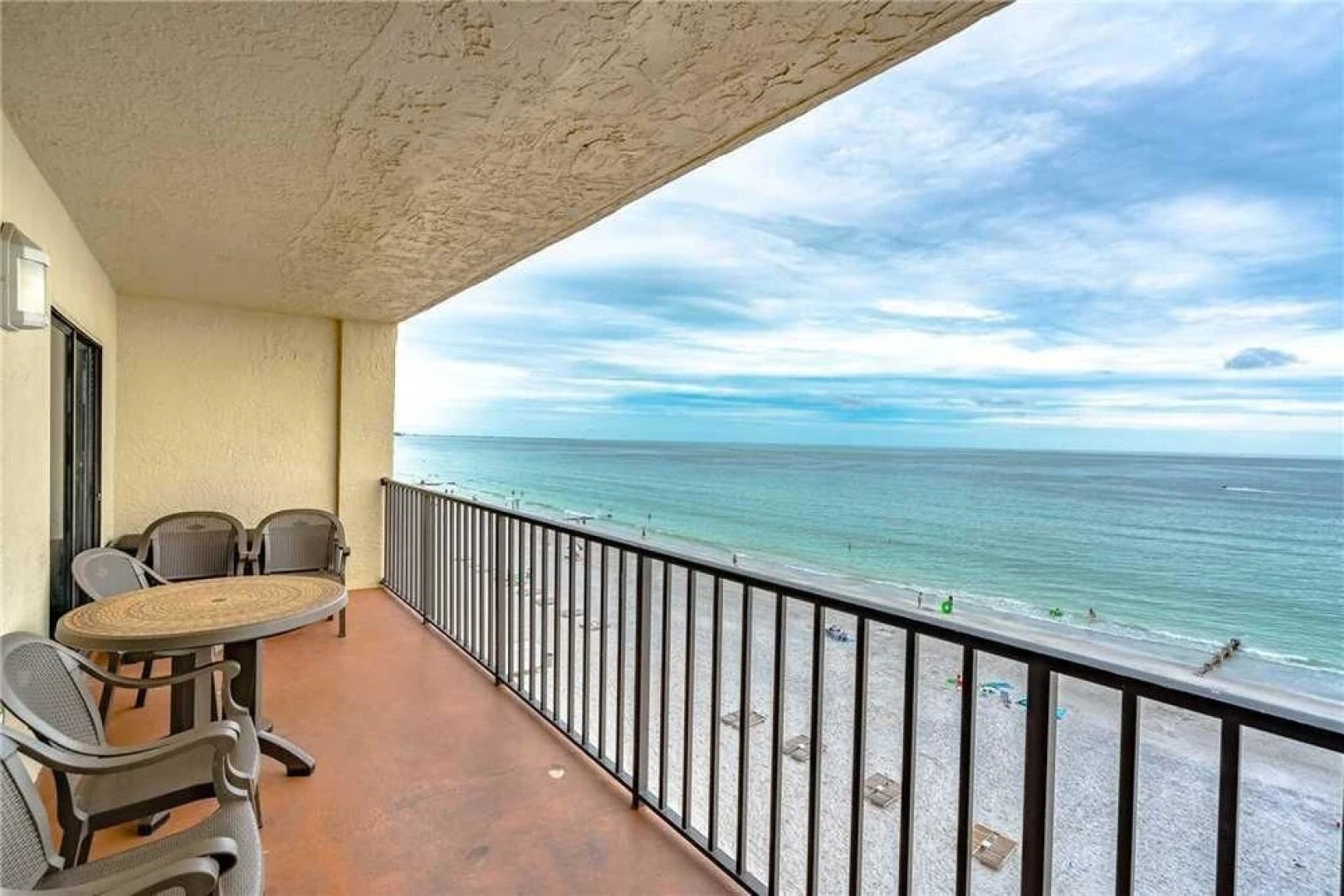 Las Brisas 404 - Three Bedroom Condo