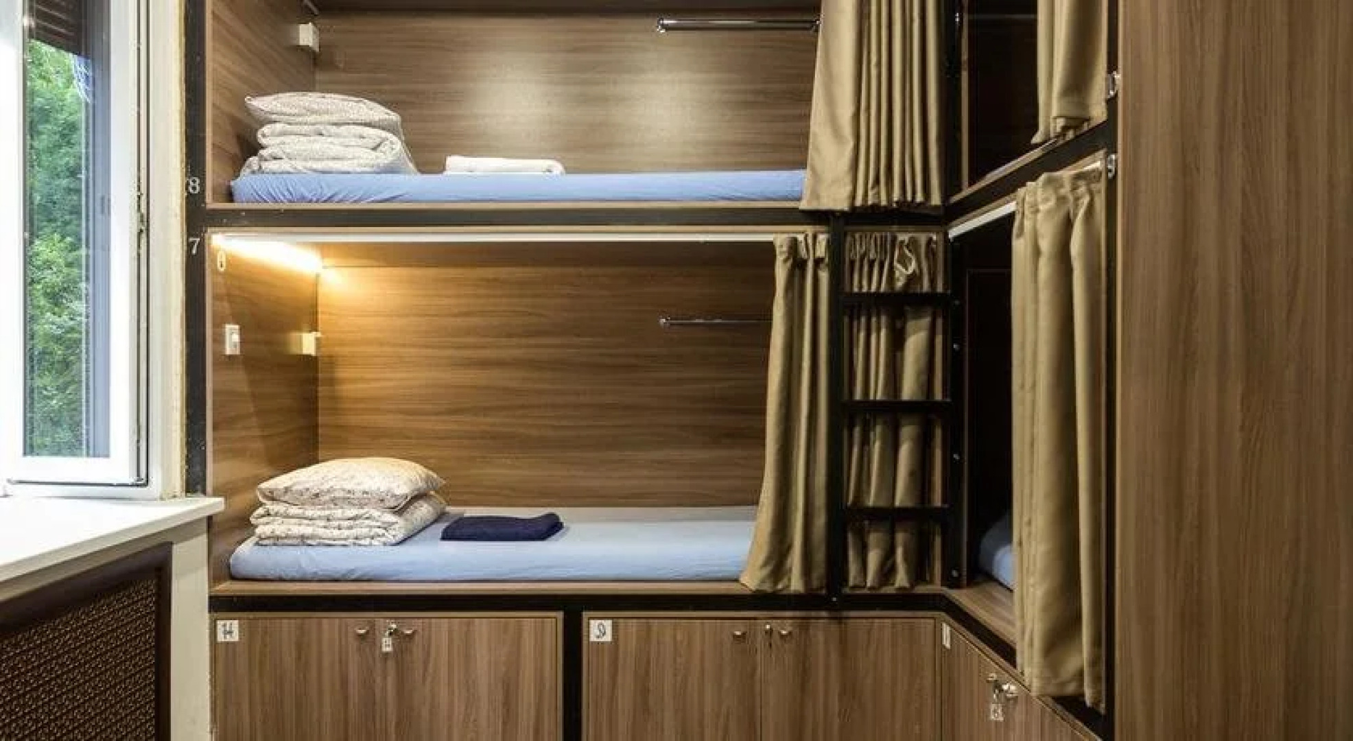 Anchor Park Capsule Hostel