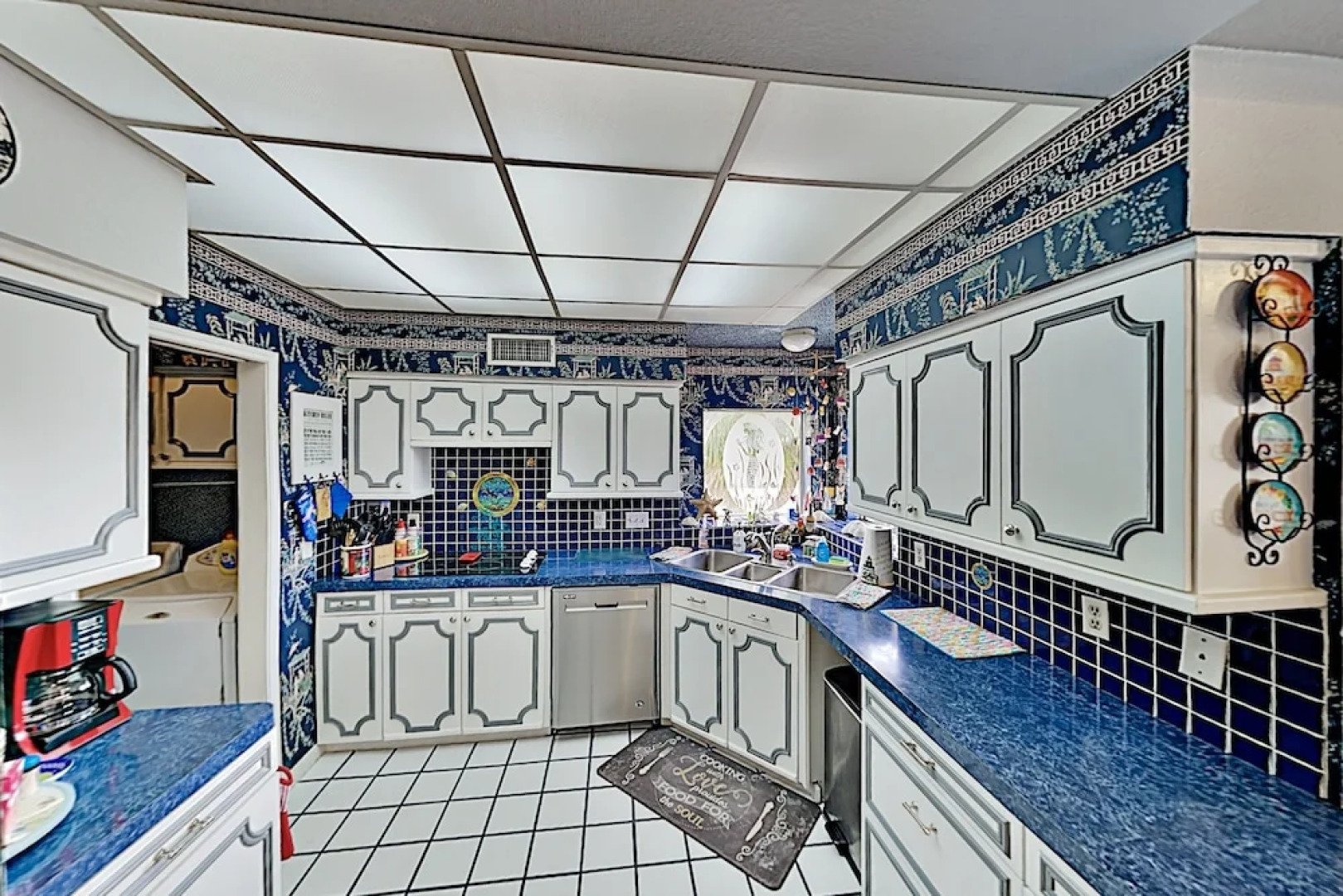 Bayfront Tiki Island W /boat Slip & Deck! 3 Bedroom Home