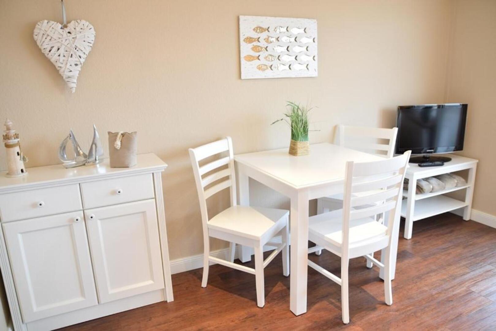 Schönes neues hochwertig renoviertes 2-Zimmer Appartement in der 4. Etage.