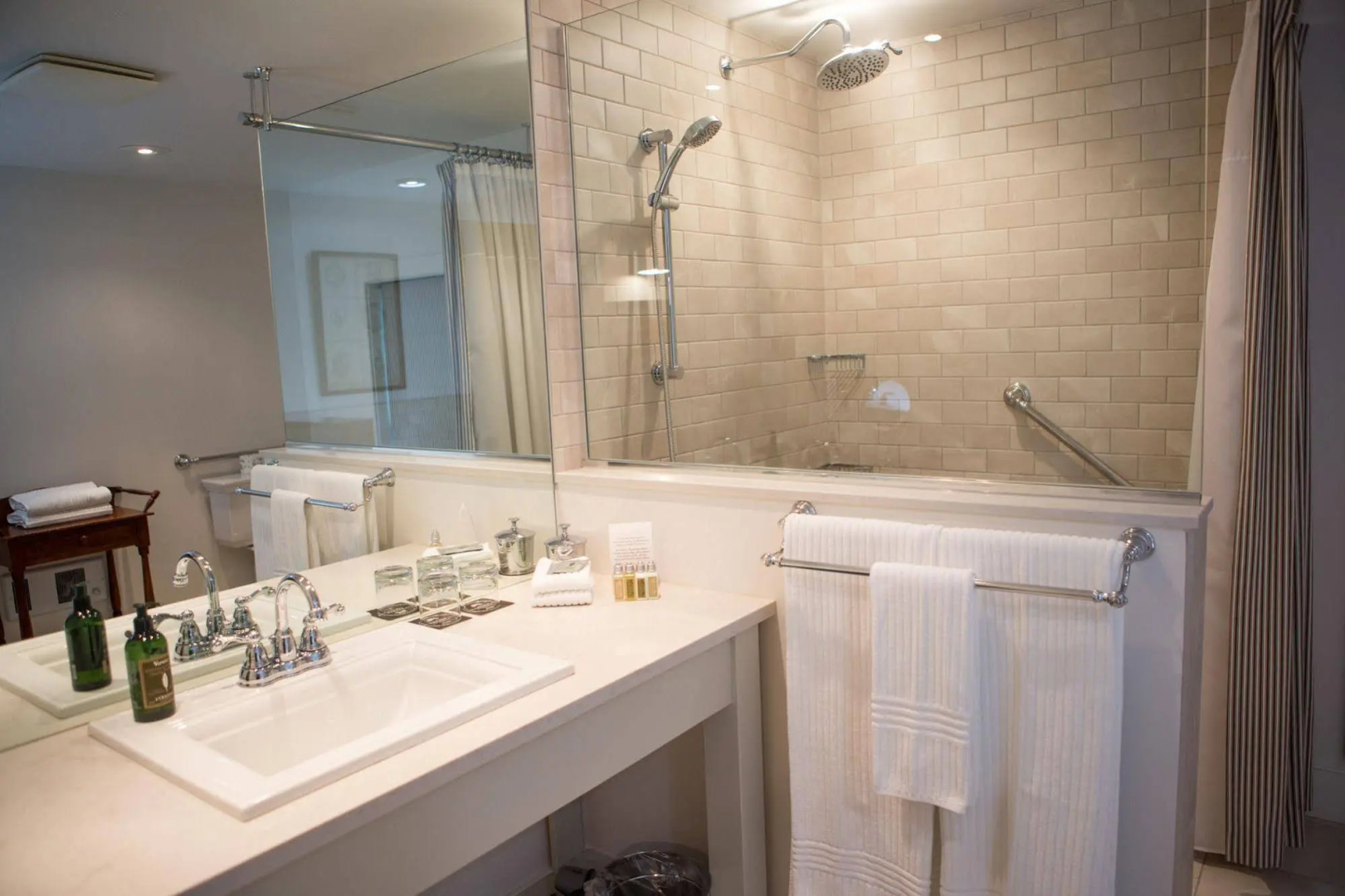 The Little Inn of Bayfield