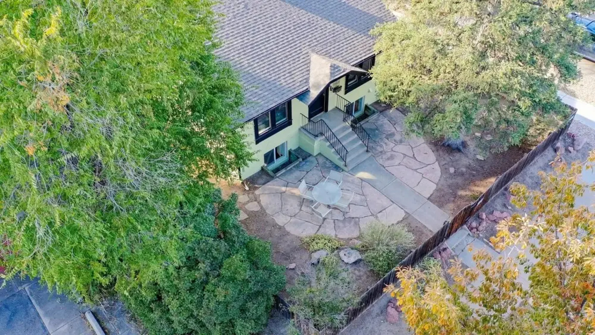 Mulberry Place: A Charming Cottage Near Old Town!