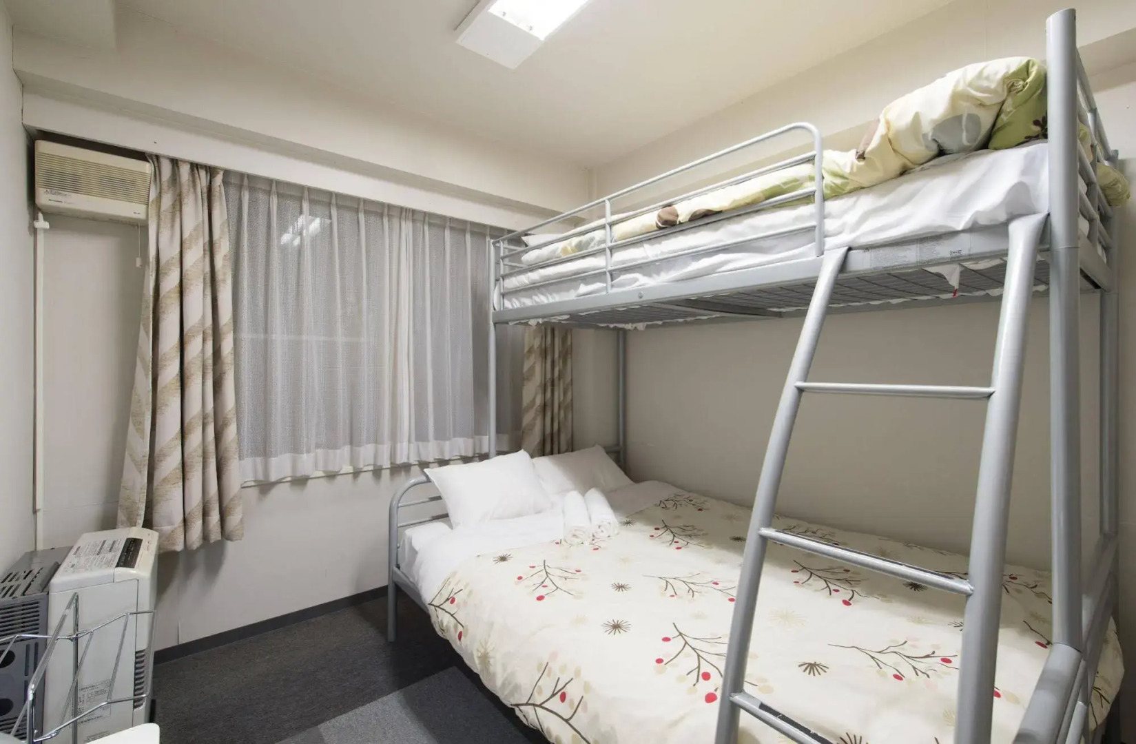 Owashi Lodge - Hostel