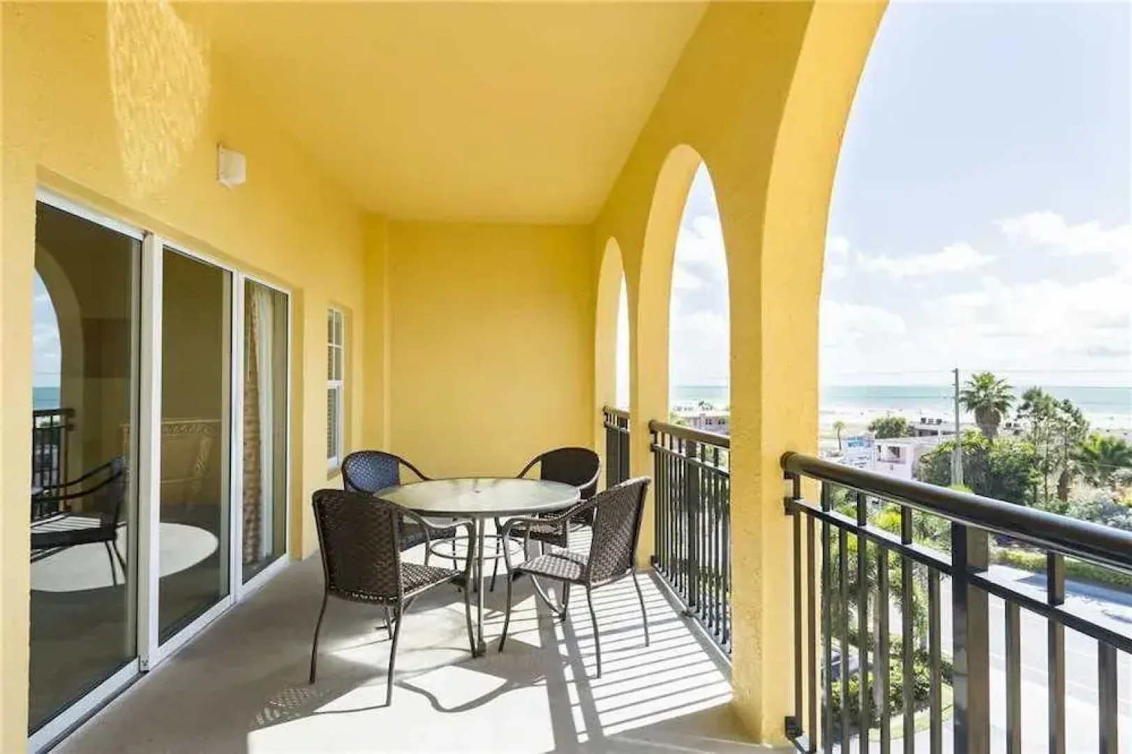 303 - Palms of Treasure Island